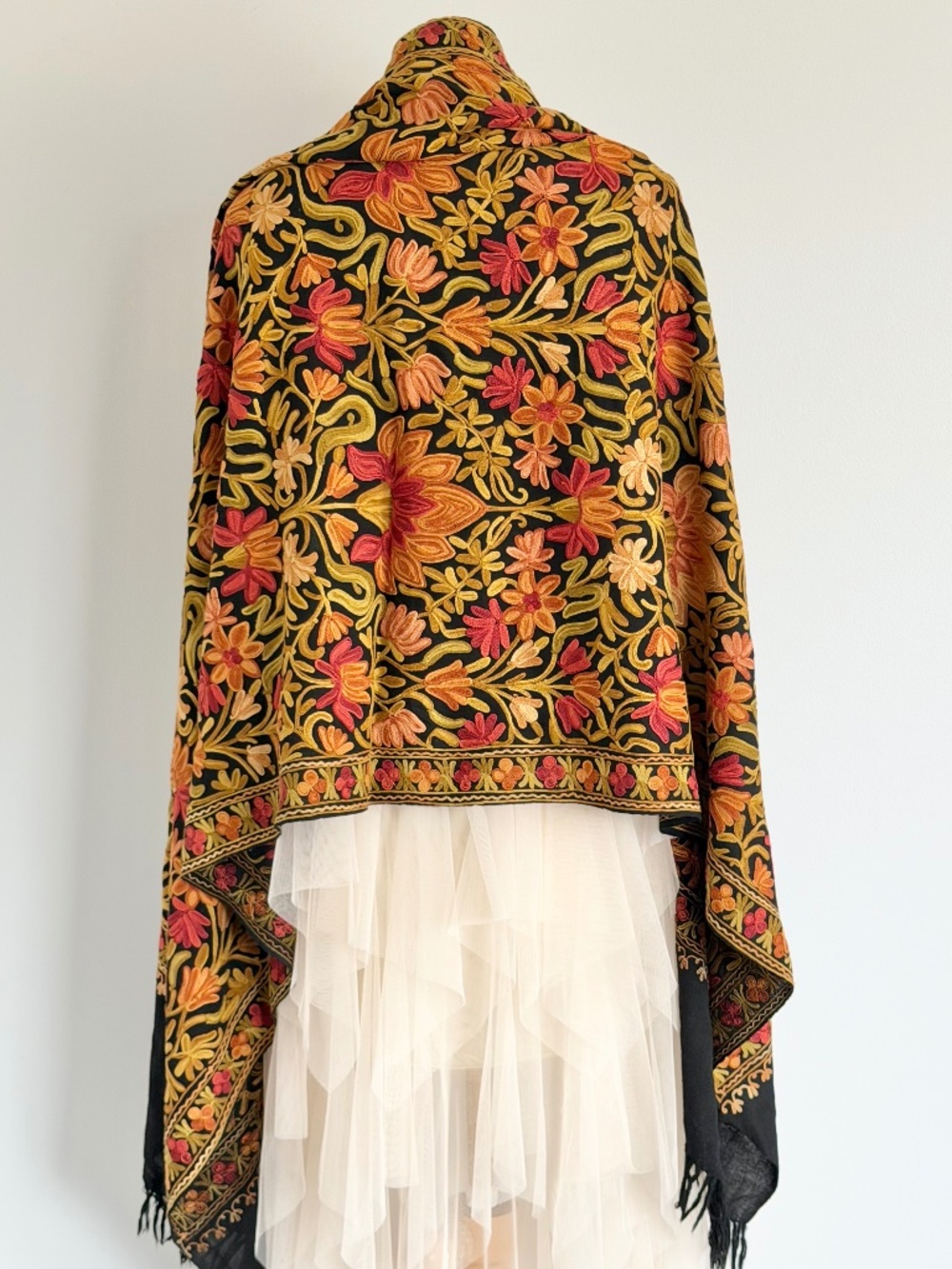 Kashmiri Ari Hand Embroidered Wool Shawl